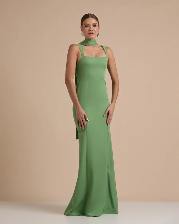 Vestido de Festa Longo Alfaiataria Alça Larga e Lenço Verde Matcha