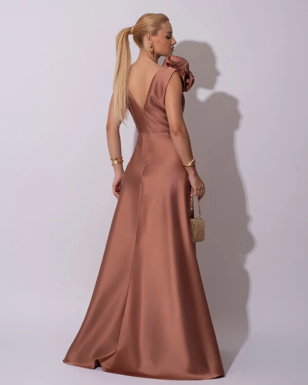 Vestido de Festa longo Zibeline Decote em V com Flores Removivel Mocha Mousse