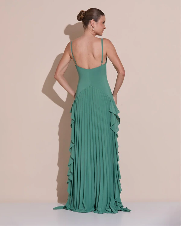 Vestido de Festa Longo Crepe Chiffon Alça Fina Saia Plissada com Babado Cascata Verde Matcha Escuro
