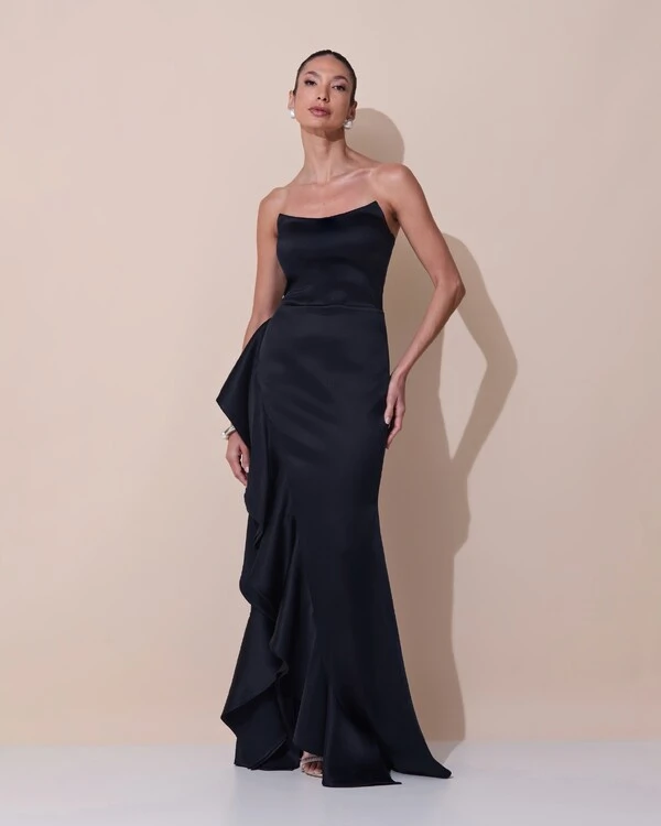 Vestido de Festa Longo Tomara que Caia Cetim Babado Fenda Preto