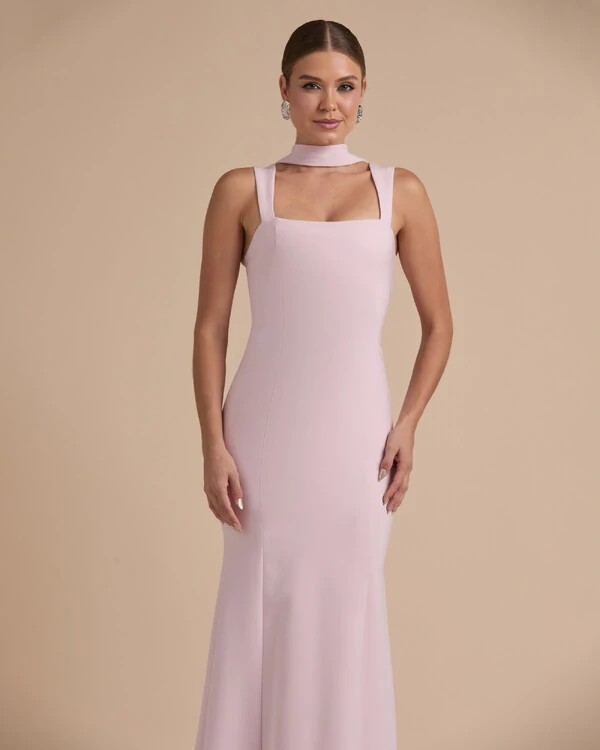 Vestido de Festa Longo Alfaiataria Alça Larga e Lenço Rosa Claro