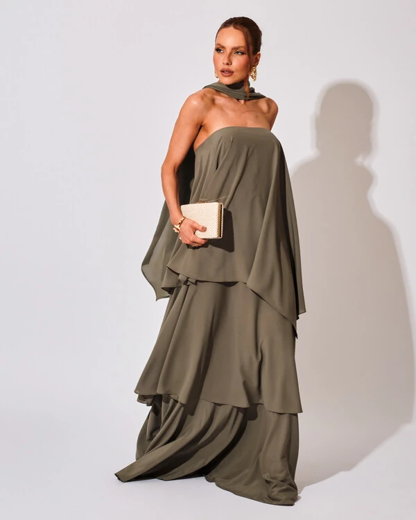 Vestido de Festa Longo Chiffon Crepe em Camadas com Lenço Verde Oliva