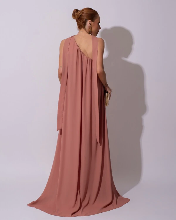 Vestido de Festa Longo Crepe Fluido um Ombro Só com Lenço Rose