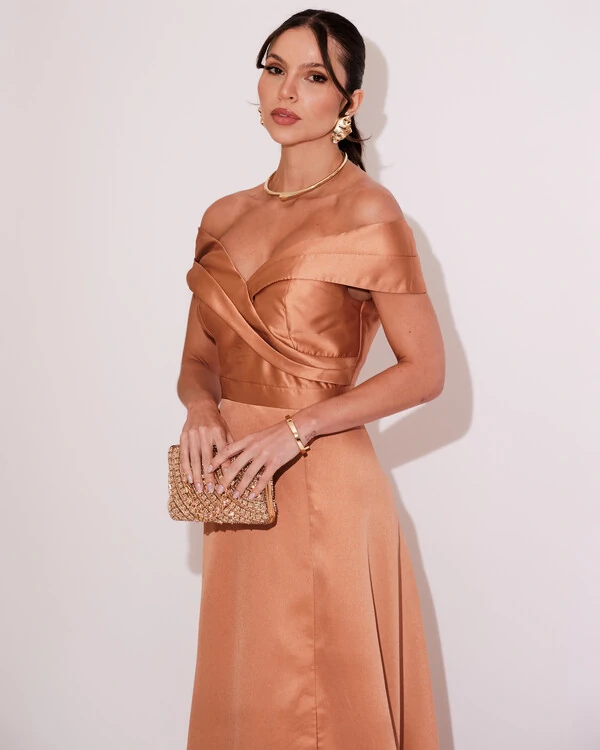 Vestido de Festa Longo Zibeline Ombro a Ombro com Fenda Mocha Mousse