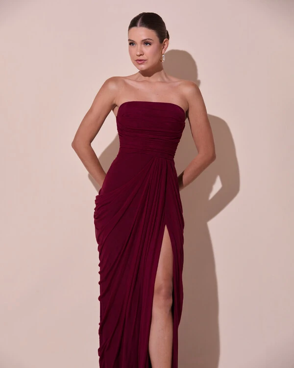 Vestido De Festa Longo Tomara que Caia Tule Drapeado Fenda Marsala