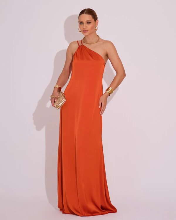 Vestido de Festa Longo em Cetim Fluido um Ombro Só Terracota