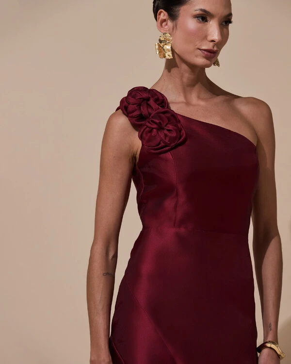 Vestido de Festa Longo Zibeline um Ombro Só Flor Removível Saia Sereia Marsala Escuro