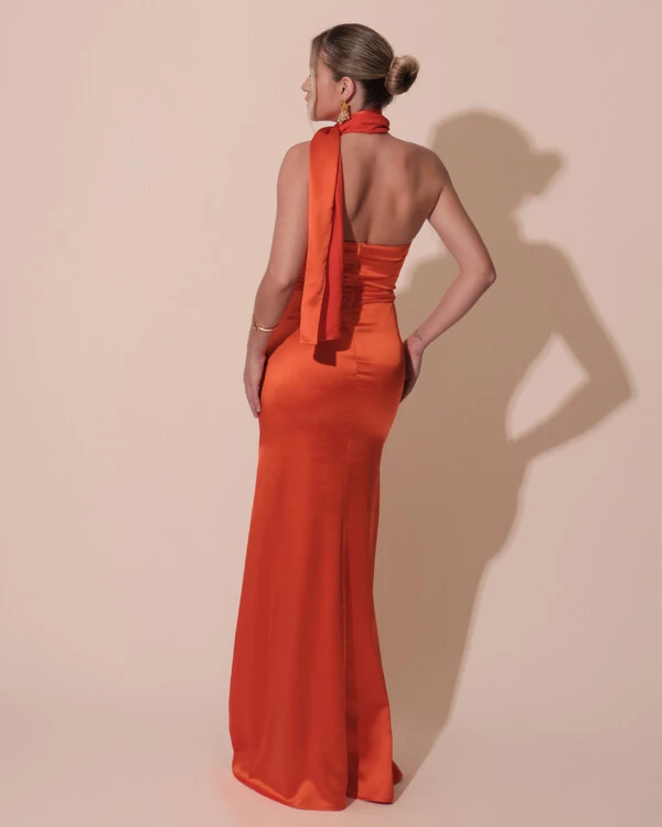 Vestido de Festa Longo Cetim Alfaiataria Tomara que Caia com Faixa Lenço Laranja