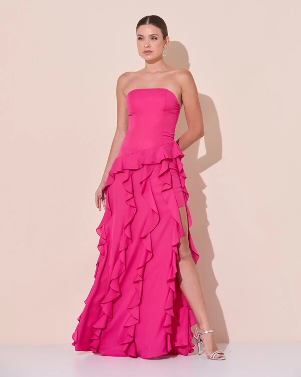 Vestido de festa Longo Tomara que Caia Crepe Chiffon com Babados Cascata e Fenda Pink Escuro