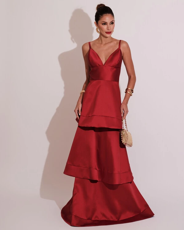 Vestido de Festa Longo Zibeline em Camadas Decote em V com Alças Marsala