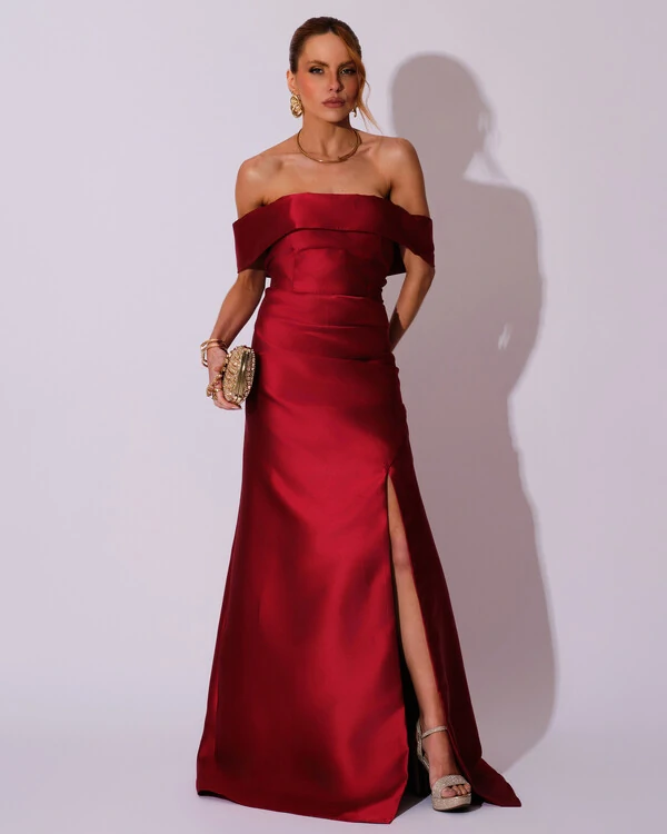 Vestido de Festa Longo Zibeline Ombro a Ombro Drapeado e Fenda Marsala