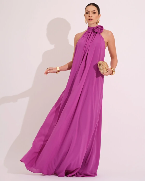 Vestido Longo Crepe Chiffon Frente Única Fluido Flor Removível Fúcsia