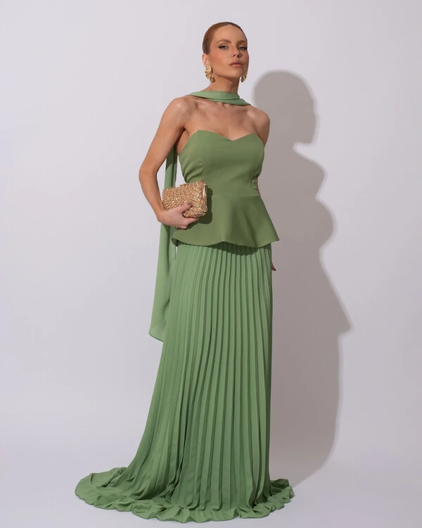 Vestido de Festa Longo Alfaiataria Tomara que Caia Saia Plissada e Lenço Verde Matcha