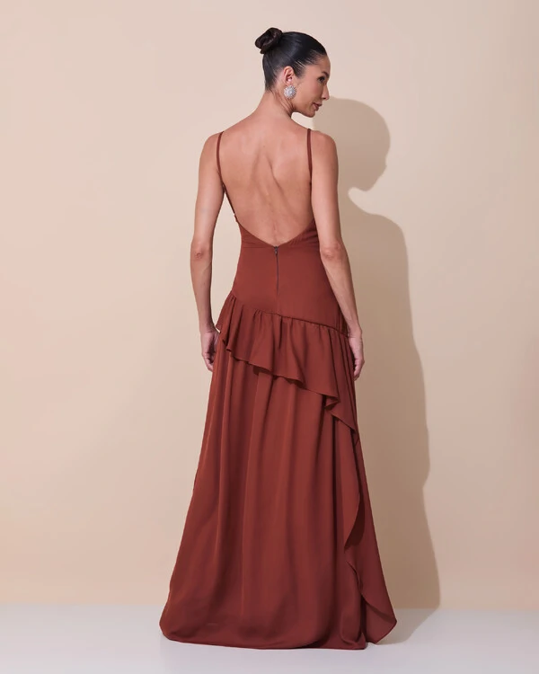 Vestido de Festa Longo Decote Drapeado Crepe Chiffon Fenda Babado Camadas Marrom New