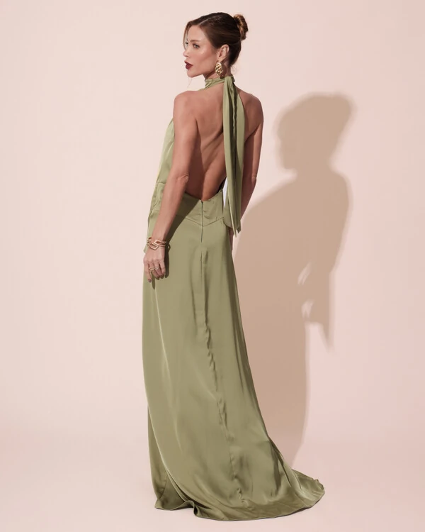 Vestido Longo de Festa Cetim Fluido Gola Alta e Babado Cascata Verde Pistache