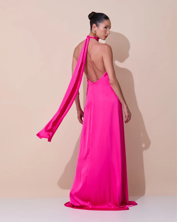 Vestido de Festa Gola Alta com Decote nas Costas Acetinado Pink