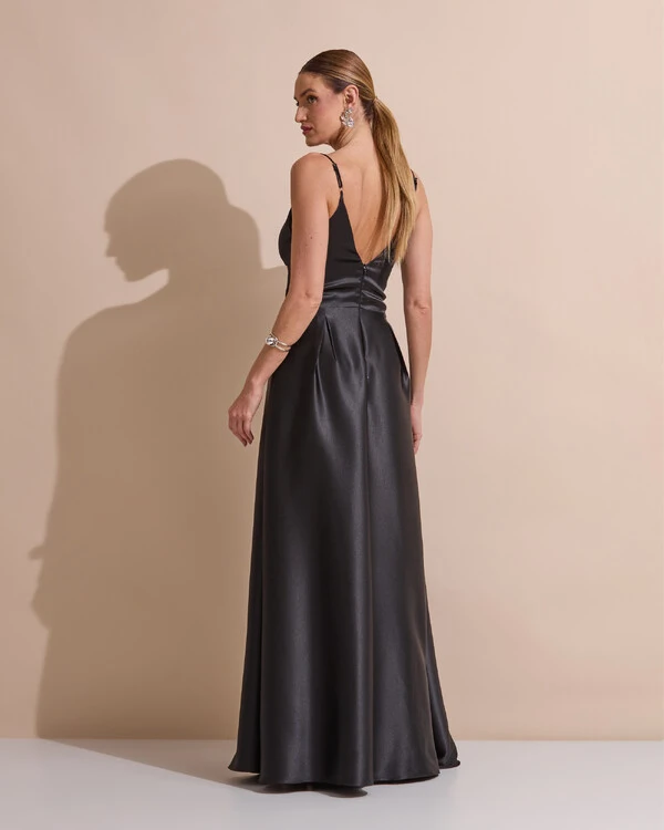 Vestido de Festa Longo Alça Fina Decote V Cetim Saia Evasê Preto