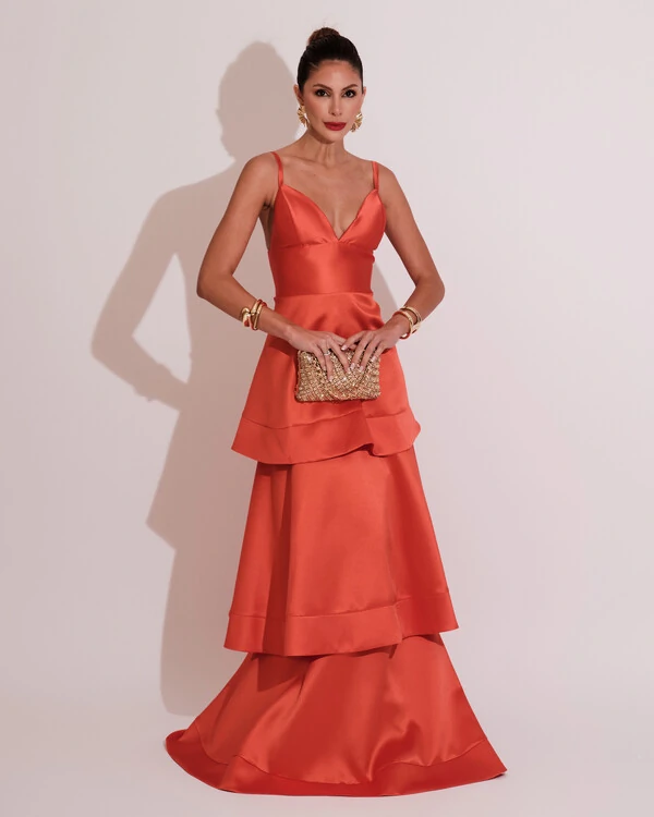 Vestido de Festa Longo Zibeline em Camadas Decote em V com Alças Laranja