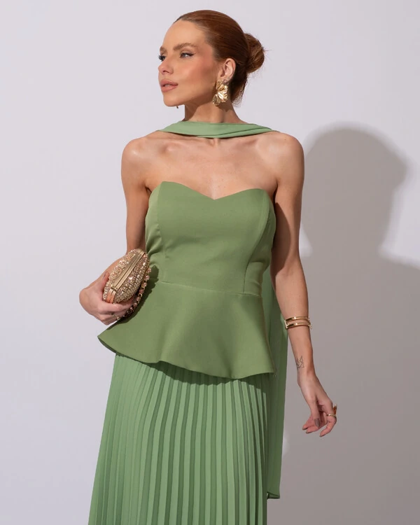 Vestido de Festa Longo Alfaiataria Tomara que Caia Saia Plissada e Lenço Verde Matcha