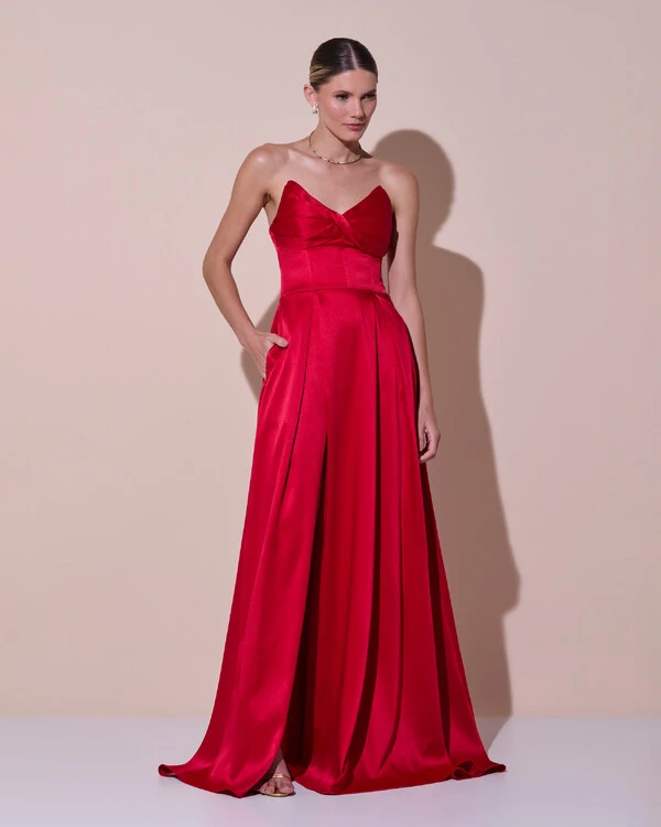 Vestido de Festa Longo Tomara que Caia Cetim Decote Coração Fenda Vermelho
