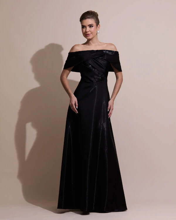 Vestido de Festa Longo Cetim Cristal Ombro a Ombro Drapeado Preto