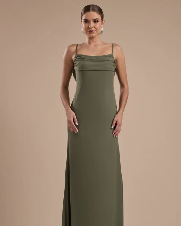 Vestido de Festa Longo Crepe Chiffon Costas Lenço Cauda Verde Oliva