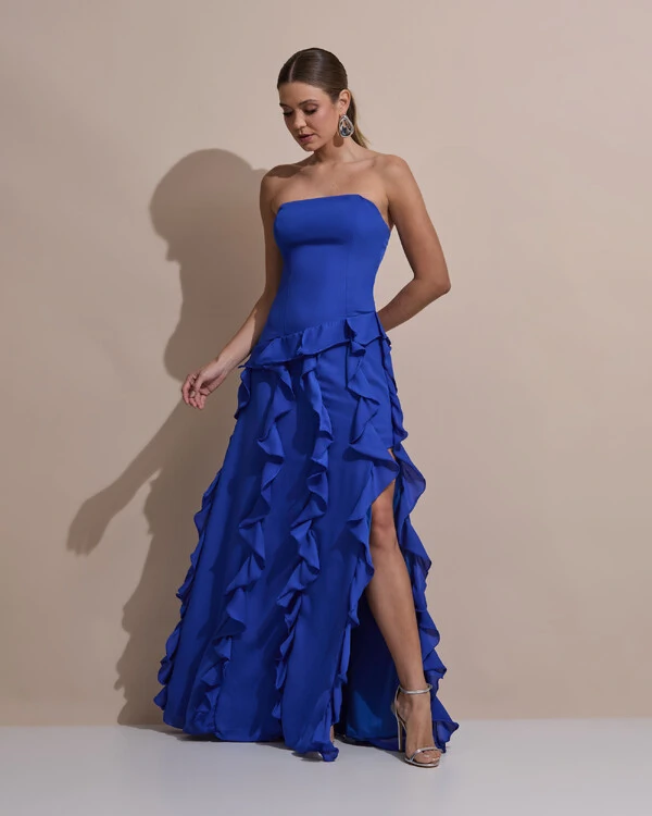 Vestido de festa Longo Tomara que Caia Crepe Chiffon com Babados Cascata e Fenda Azul Royal