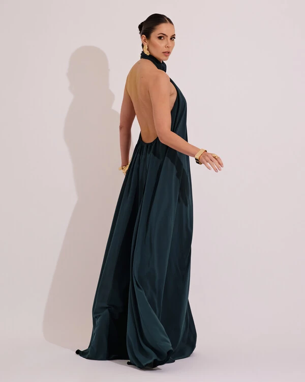 Vestido Longo Crepe Chiffon Frente Única Fluido Flor Removível Verde Escuro