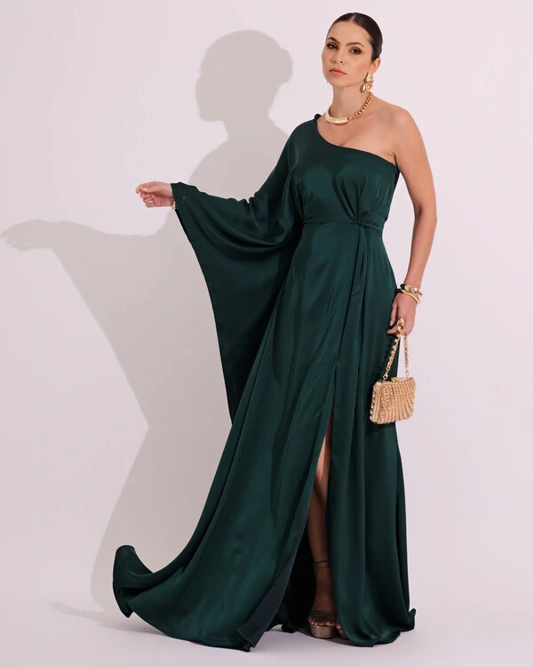 Vestido Longo de Cetim Fluido uma Manga e Detalhe Torcido Verde Escuro