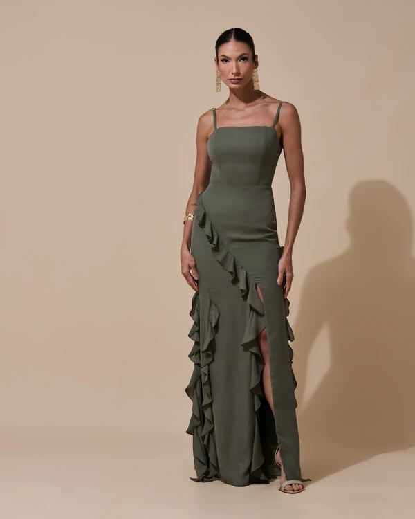 Vestido de Festa Longo Alças Finas Crepe Chiffon Babado Cascata Fenda Costas V Verde Oliva