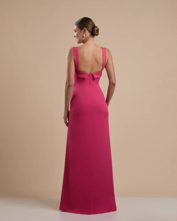 Vestido de Festa Longo Alfaiataria Decote Coração com Alças e Fenda Pink