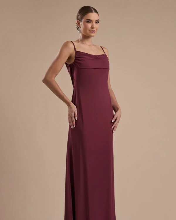 Vestido de Festa Longo Crepe Chiffon Costas Lenço Cauda Marsala