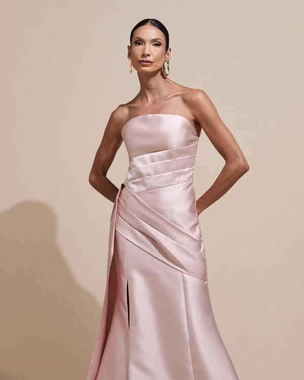 Vestido de Festa Longo Tomara que Caia Zibeline Drapeado e Faixa Rosa Nude