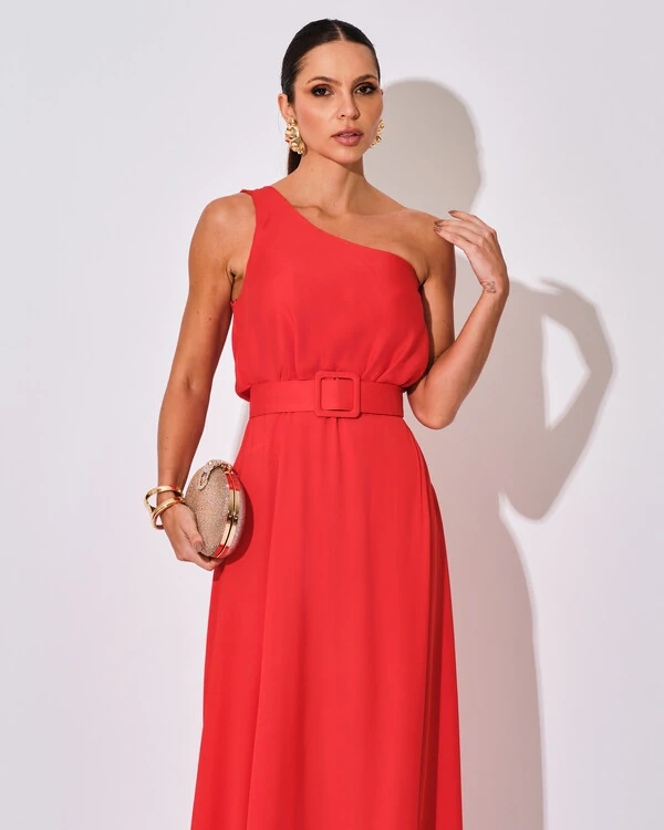 Vestido Longo um Ombro com Busto Blousê e Fenda Vermelho