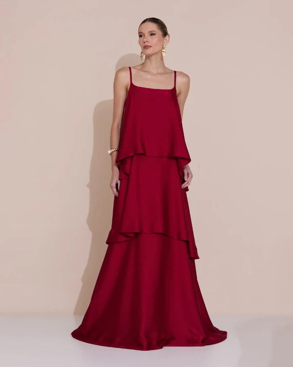 Vestido de Festa Longo Decote Reto Alças Finas Cetim Camadas Marsala