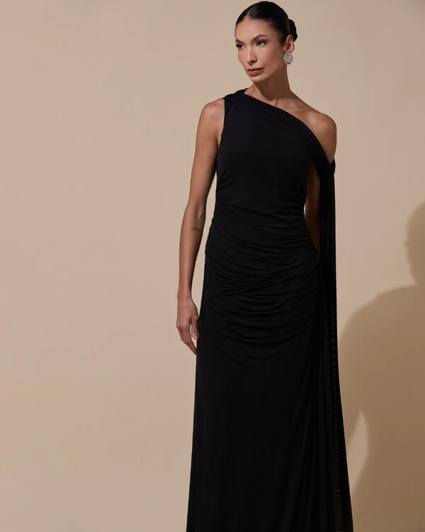 Vestido de Festa Longo Um Ombro Só Tule Faixa Drapeada Lenço preto