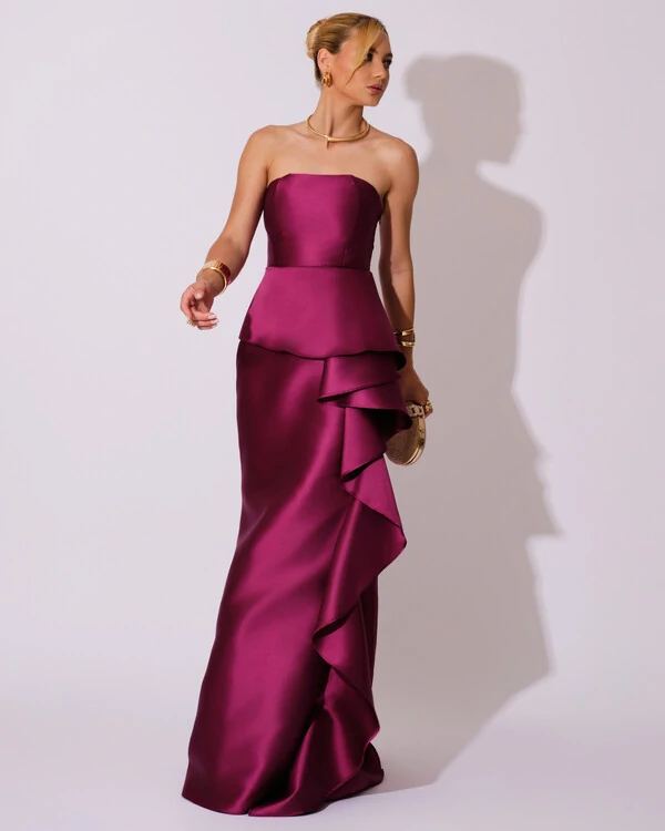 Vestido de Festa Longo Tomara que Caia Babado Cascata Fúcsia Beterraba