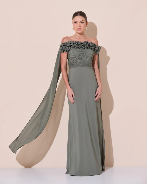 Vestido de Festa Longo Ombro a Ombro Plissado Crepe Chiffon Capa Flor 3D Verde Oliva