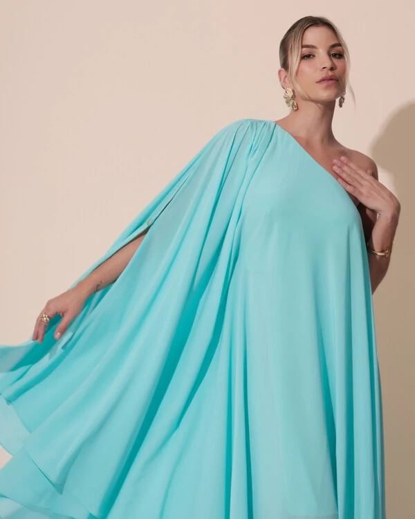 Vestido de Festa um Ombro com Capa Crepe Fluido Tiffany