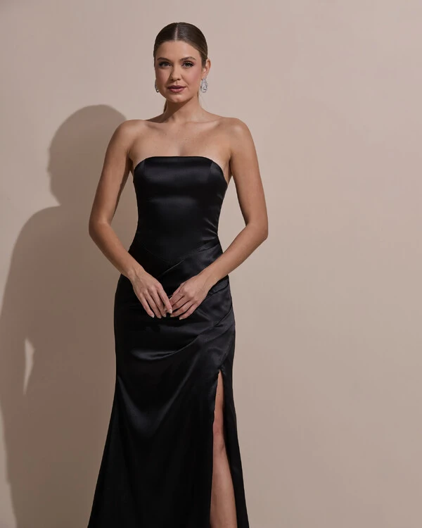 Vestido De Festa Longo Tomara Que Caia Drapeado Cetim Alfaiataria Trançado Costas Preto