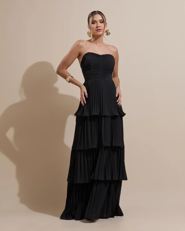 Vestido de Festa Longo Tomara que Caia Crepe Chiffon Plissado Camadas Preto