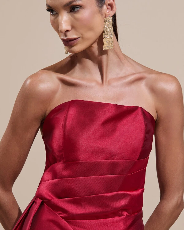 Vestido de Festa Longo Tomara que Caia Zibeline Drapeado e Faixa Marsala