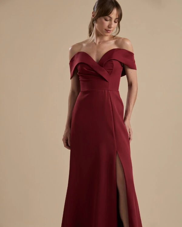 Vestido de Festa Longo Alfaiataria Ombro a Ombro com Fenda Marsala
