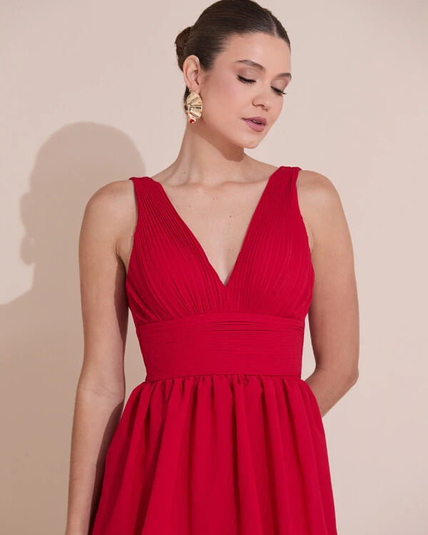 Vestido de Festa Longo Decote V Crepe Chiffon Plissado Camadas Babado Vermelho