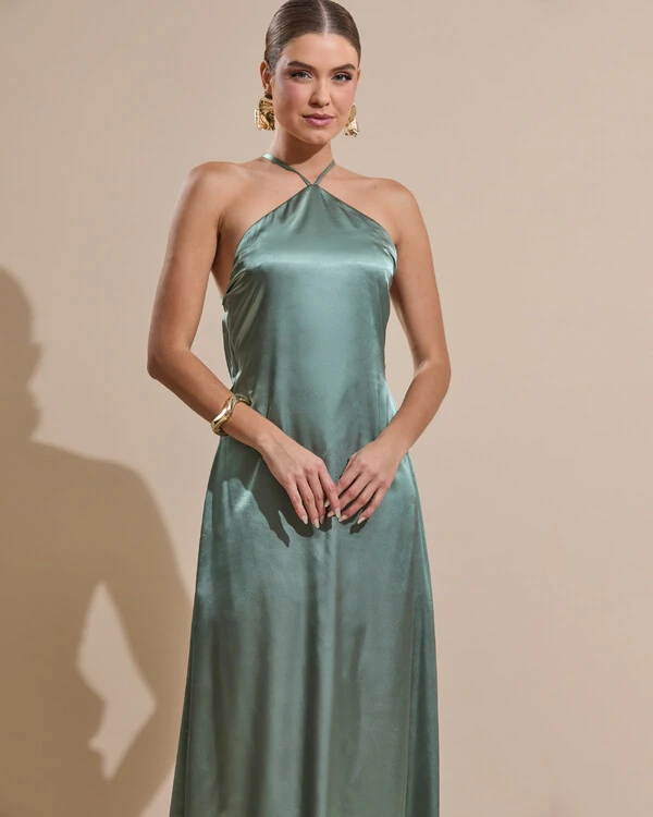 Vestido Longo de Cetim com Decote Triangular e Amarração nas Costas Degagê Verde Oliva
