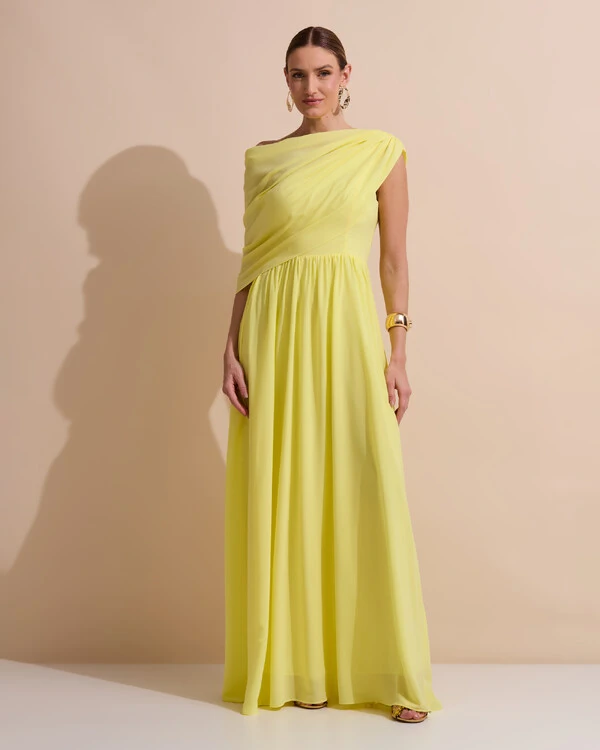 Vestido de Festa Longo Um Ombro Só Crepe Chiffon Capa Drapeado Amarelo Manteiga