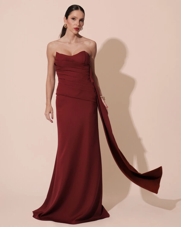 Vestido de Festa Longo Alfaiataria Tomara que Caia Drapeado Faixa Marsala