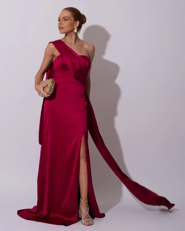 Vestido de Festa Longo Cetim Alfaiataria Tomara que Caia com Faixa Lenço Beterraba