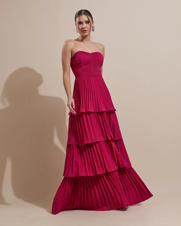 Vestido de Festa Longo Tomara que Caia Crepe Chiffon Plissado Camadas Cereja
