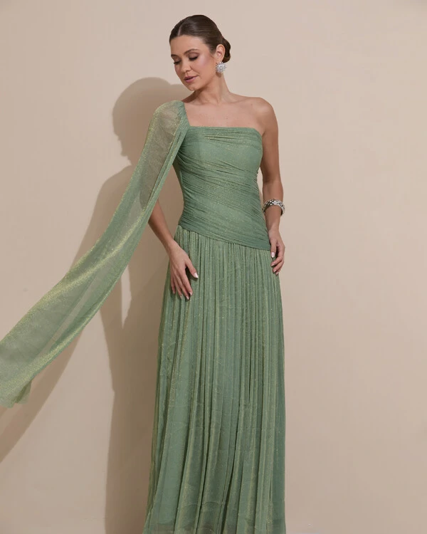 Vestido de Festa Longo Um ombro Só Tule Brilho Drapeado Capa Verde Oliva